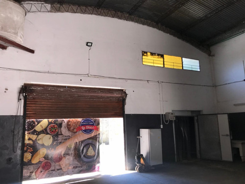 Imagen 4 de 9 de Venta - Galpon 120m2 - Moreno