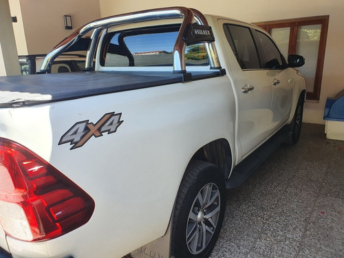 Toyota Hilux 2.8 Cd Srx 177cv 4x4 At 2018