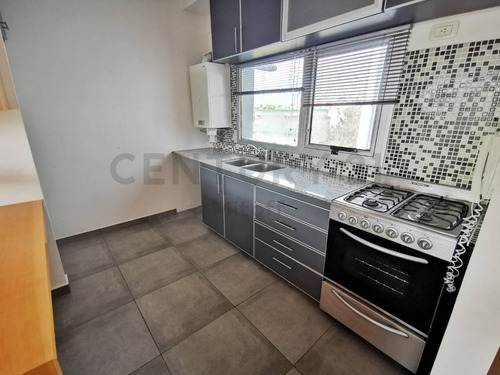 Imagen 14 de 27 de Departamento En Venta De 2 Dormitorios Con Cochera En La Plata