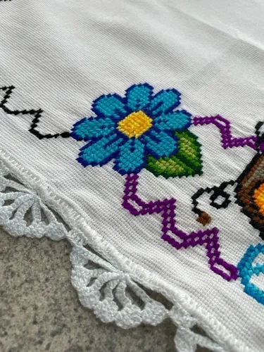 Servilleta Bordado Abeja Flores Marquiset Punto De Cruz en venta en Tlaquepaque Jalisco por sólo $ Mexico Servilleta Bordado Abeja Flores Marquiset Punto De Cruz en venta en Tlaquepaque Jalisco por sólo $ Mexico