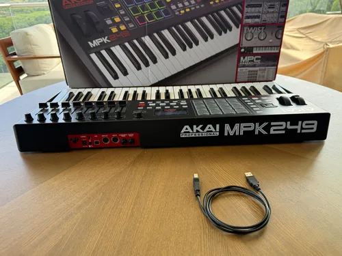 Akai Mpk 249 Controlador Usb Midi (Usado)