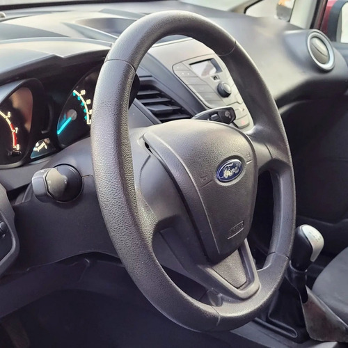 Imagen 6 de 9 de Ford Fiesta Kinetic 1.6 S 5 Puertas