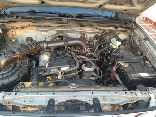 Imagen 12 de 13 de Toyota Hilux Kavak 4x4 Sincronica