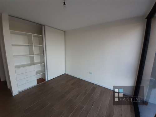 Venta Capri Residencias // 2 Dorm // 2 Bñs // Balcón Terraza // 2 Cocheras