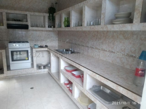 Imagen 5 de 8 de Venta De Casa En La Urb. Villas Del Paraiso, Calabozo. 22-7668 / 22-7668