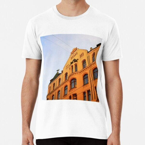 Remera Edificio Naranja En Riga, Letonia Algodon Premium