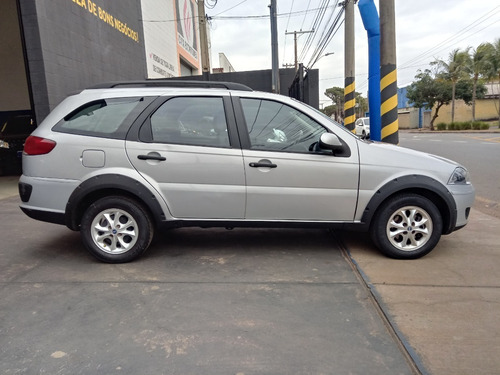 Imagem 14 de 15 de Fiat Palio Weekend 2016 1.6 16v 4p Trekking