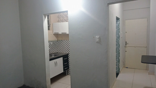 Apartamento 1 Quarto No Centro. Perto De Tudo.