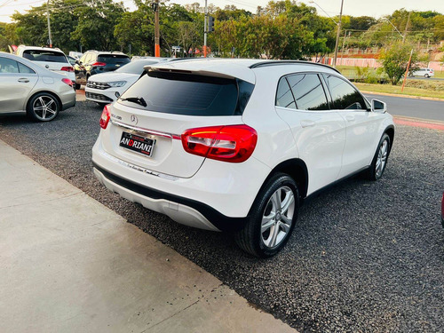 Imagem 6 de 15 de Mercedes Benz Gla 200 Style 1.6 Cgi Turbo Branco 2018