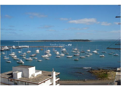 Apartamento En Punta Del Este Peninsula, 3 Dormitorios - Ref: 1348