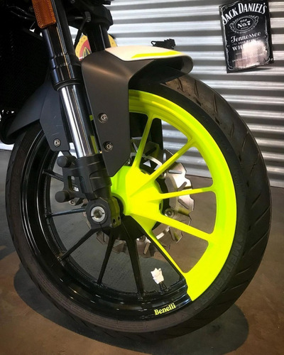 Imagen 3 de 10 de Stretch | Amarillo Fluorescente | Pintura Removible | Fluo