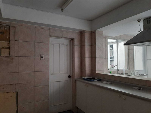 Casa En Venta De 5 Dorm. En Providencia. Gran Inversión