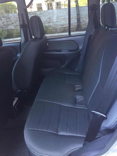 Mitsubishi Pajero Tr4 2015 2.0 4x2 Flex Aut. 5p