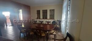 Imagen 5 de 16 de Casa En Venta En Santa Sofia 22-28635 Ymanol E. 0414 3227631