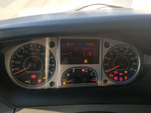 Imagem 3 de 11 de Iveco Daily 35s14