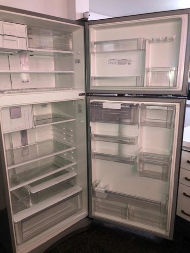 Imagem 1 de 2 de Geladeira Electrolux Infinity