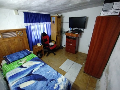 Imagen 14 de 25 de Casa De 3 Ambientes Con 2 Deptos Al Fondo