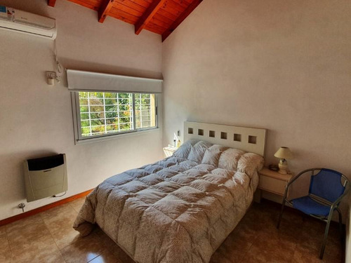 Imagen 18 de 30 de Esplendida Casa Con Terreno De 1.000 M2, Bv Rivadavia Y Junin, Vista Al Rio Asegurada !