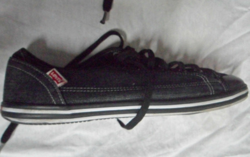 Tênis Levis