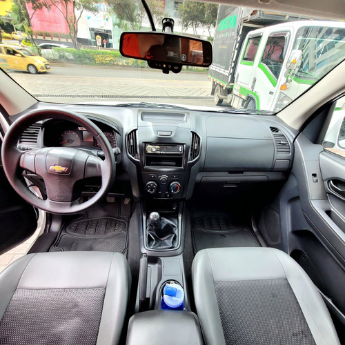 Imagen 11 de 15 de Chevrolet D-max 2018 2.5l Mecánica 4x2