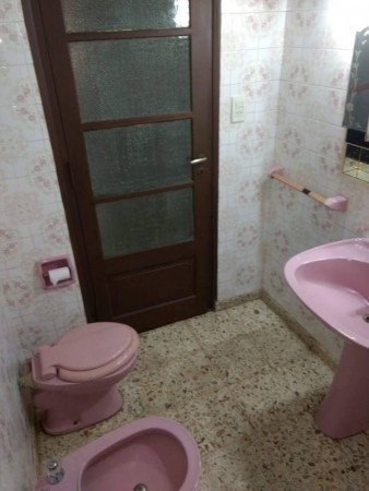Imagen 10 de 10 de Casa Interna Con Locales