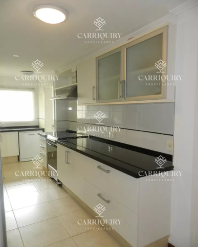 Apartamento En Brava Frente Al Mar, Alquiler