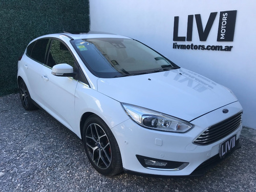 Ford Focus Titanium 2.0l At Año 2016 - Liv Motors
