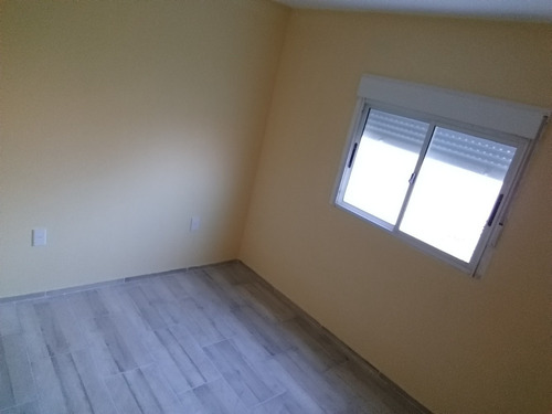 Alquiler Anual, Estrene, 50m Del Mar, 3 Dorm, 2 Baños, Patio