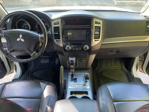 Mitsubishi Montero 3.5 Hard Top