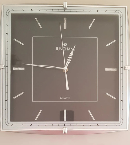 Reloj De Pared Clásico Junghans