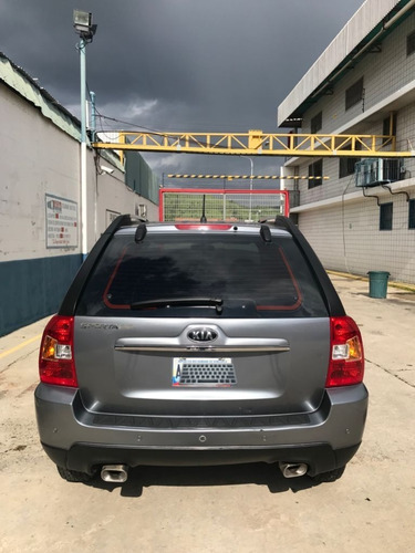 Imagen 5 de 9 de Kia Sportage Sincrónico