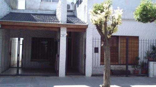Imagen 2 de 14 de Casa Multifamiliar En Venta En San Andrés Sobre La Calle Salguero