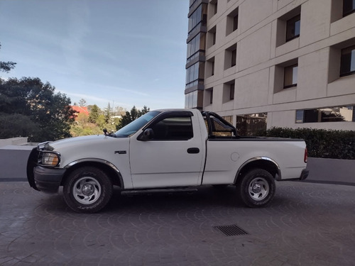 Ford Lobo 4.6 Stx Cabina Regular 4x2 At