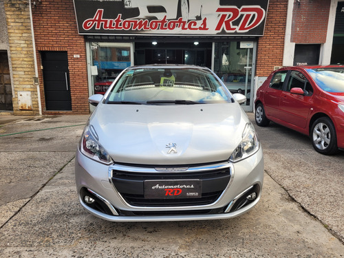 Peugeot 208 1.6 Feline