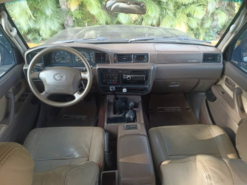 Imagen 7 de 18 de Toyota Burbuja Vx