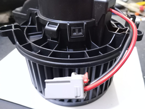Motor Soplador Chevrolet Trax 2020-2024 42758430 (Usado)