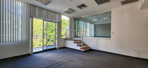 Edificio Oficina Depósito Venta La Urbina 1820 Mts2 Sonmetros2