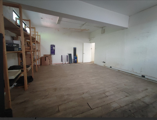Excelente Ubicación, Arriendo Espectacular Local Comercial.