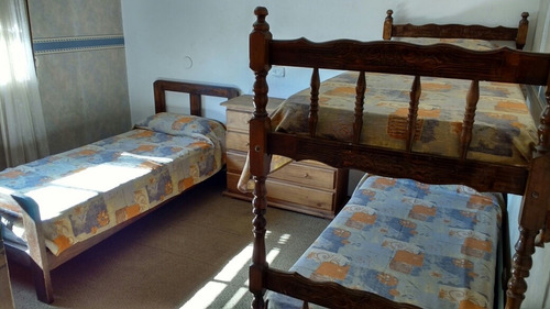 Imagen 9 de 14 de Alquilo Casa Grande A Metros Del Reloj Cucú