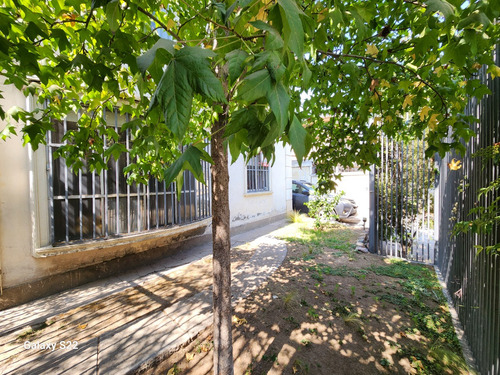 Casa Sólida Amplios Espacios, 3 Dorm.pasaje Juan Moya/ Ñuñoa