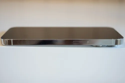 Apple iPhone 13 Pro シルバー 本体 Apple iPhone 13 Pro 128GB 5G - Vitrine - Tela Super Retina XDR