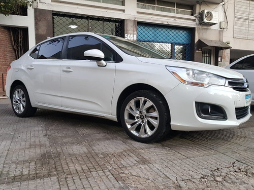 Imagen 4 de 12 de Citroën C4 Lounge 2.0 Tendance