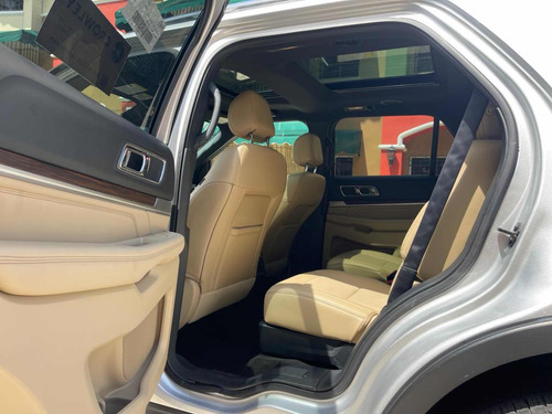 Imagen 15 de 15 de Ford Explorer Limited Americana