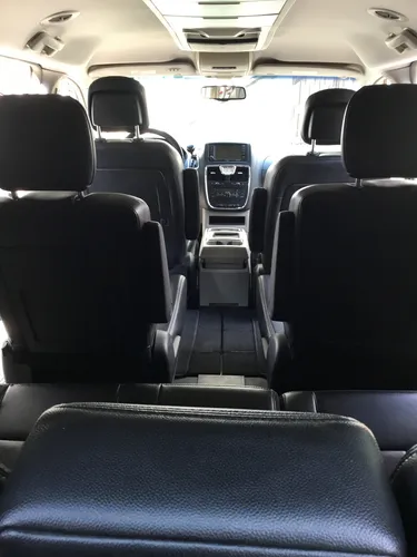 Chrysler Town & Country 3.6 Limited Mt