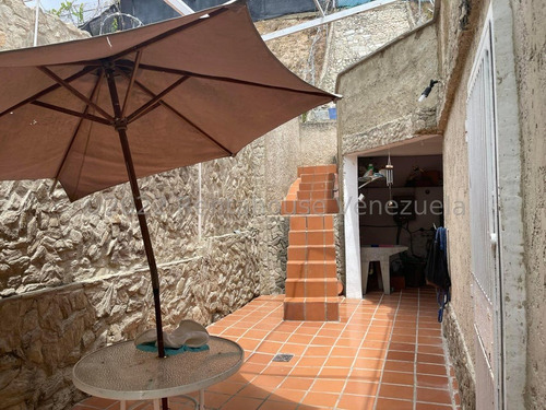 Ajr Casa En Venta En La Trinidad 24-18719 Yg