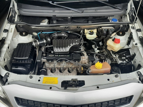 Imagem 10 de 11 de Chevrolet Montana 2013 1.4 Ls Econoflex 2p