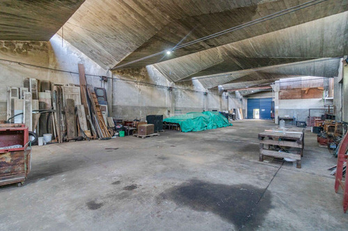 Venta Local Galpon Deposito Sayago Garzon Y Ariel 869m2 Unico Con Techo Arq. Dieste