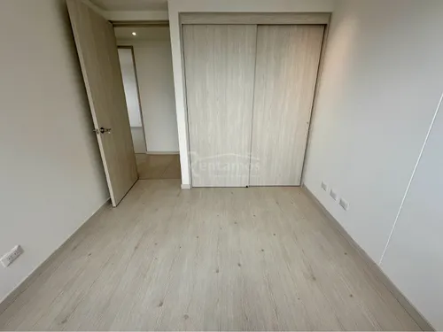 Apartamento En Arriendo En Castropol. Cod A776022