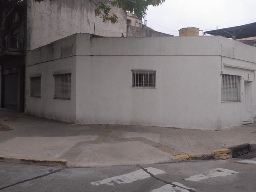 Casa 3 Amb En Alquiler Pompeya