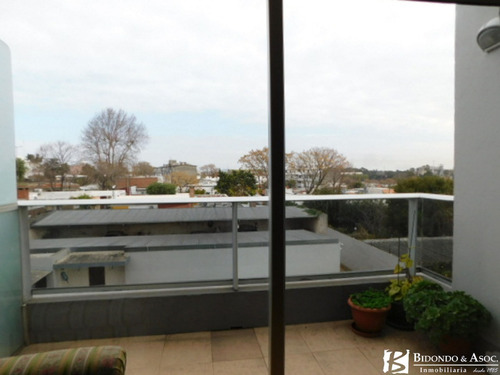 Imagen 8 de 21 de Apartamento En Edificio Con Piscina, Barbacoa Y Cochera Sobre Avenida Millán